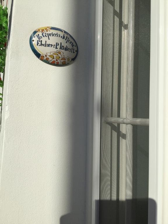 Il Capriccio Di Maria Guest House วิเอตริ ภายนอก รูปภาพ